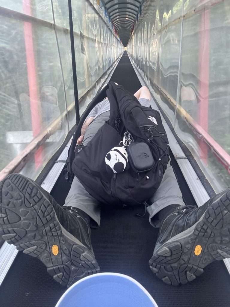Qixianling Human Conveyor Belt