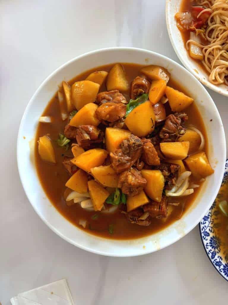 Big plate chicken (大盘鸡), dinner in Keketuohai